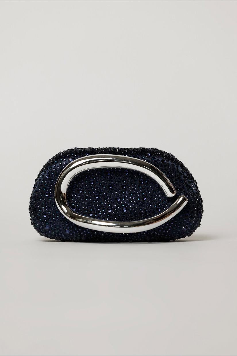 Clutch bleumarin cu design modern stralucitor si maner metalic