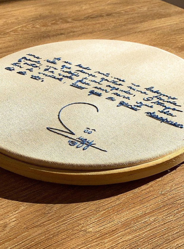 Cadou personalizat cu scrisoare sau mesaj scris de mână | Broderie manuală înrămată