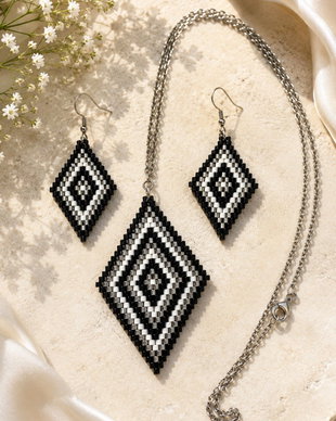 Set romb , alb negru gri