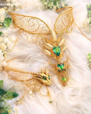Set Dragon Queen Regalia
