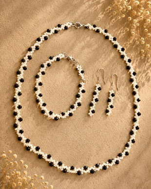 Set Monochrome Twist