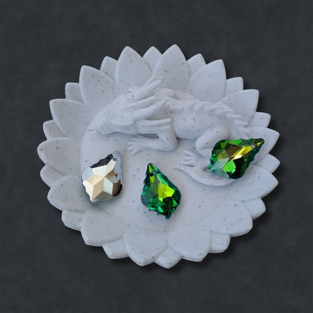 Pandantiv Baroque din sticlă 15 × 22 mm Verde irizat pentru bijuterii handmade