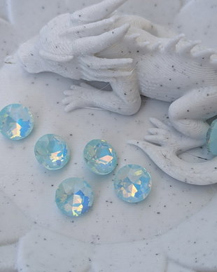 Cristal Rivoli din sticlă 8 mm  Blue Opal AB  fațetat pentru bijuterii handmade