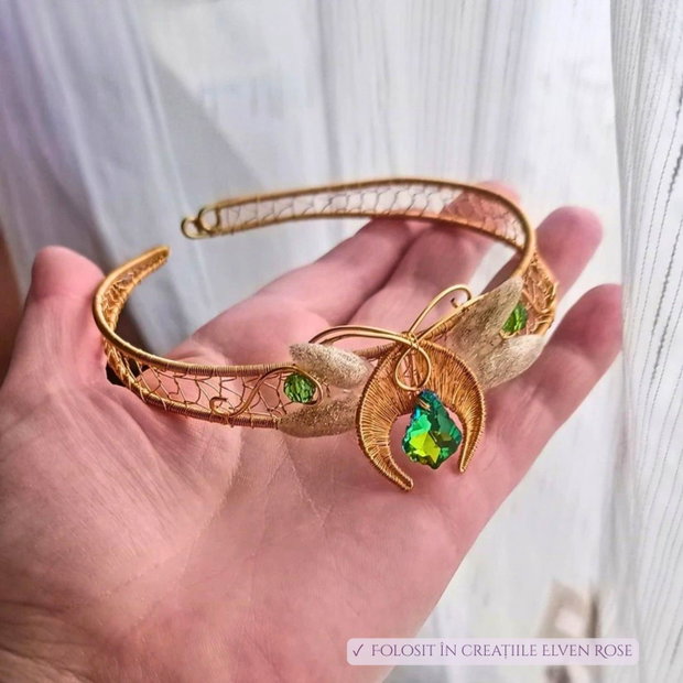 Pandantiv Baroque din sticlă, 11 × 16 mm  Verde irizat