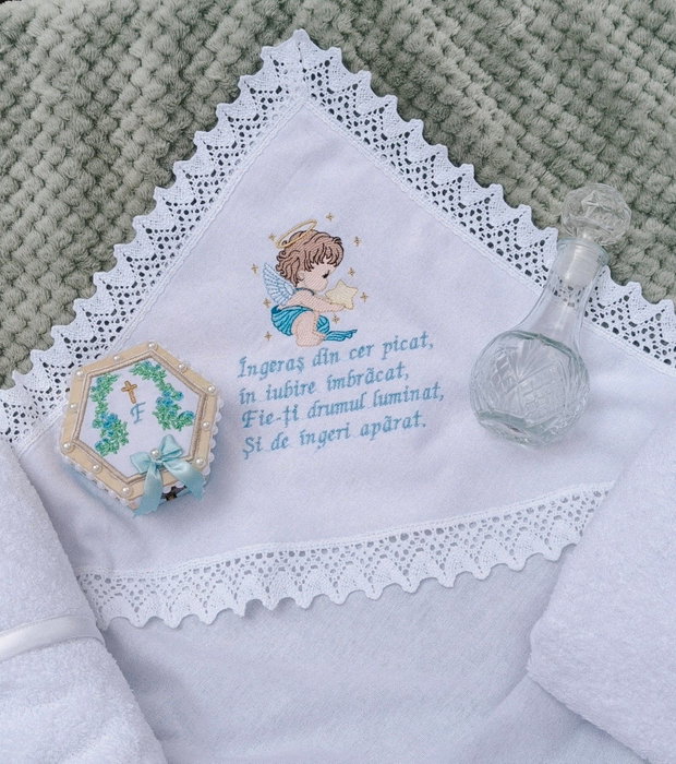 Trusou botez personalizat cu nume și dată, broderie Fir de poveste