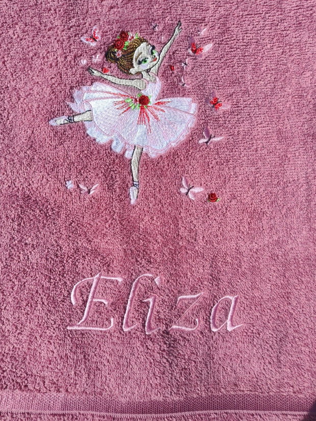 Prosop de lux personalizat cu broderie