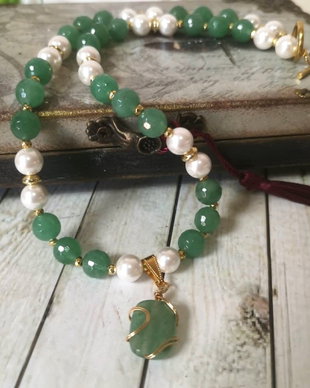 Colier CHOKER din aventurin verde fațetat, perle Mallorca și hematit auriu