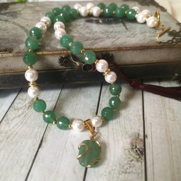 Colier CHOKER din aventurin verde fațetat, perle Mallorca și hematit auriu