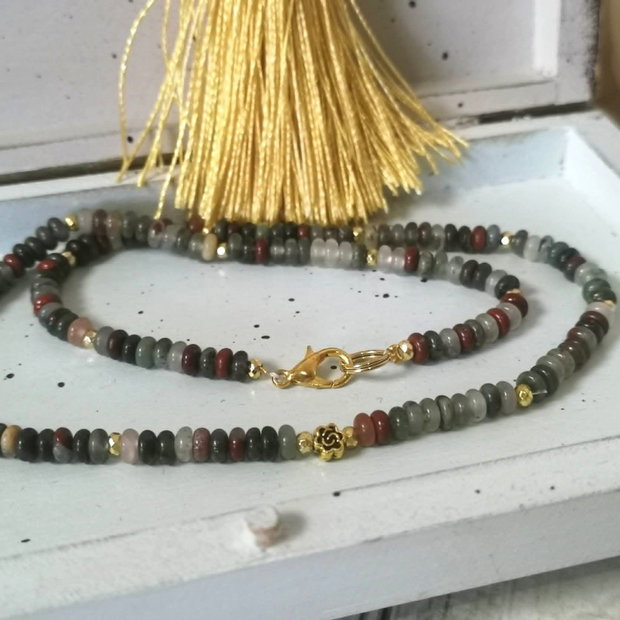 Colier bloodstone african si hematite aurii