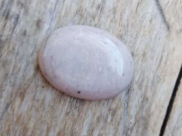 Cabochon rodonit roz prafuit, 40x30 mm