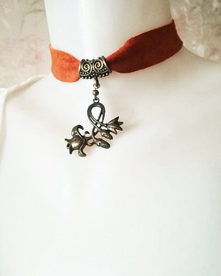 chocker boem patinat piele si pandant lujer