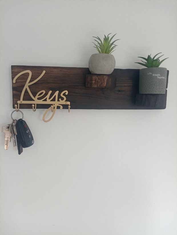 Suport de chei personalizat din lemn ars Handmade | Rustik Light