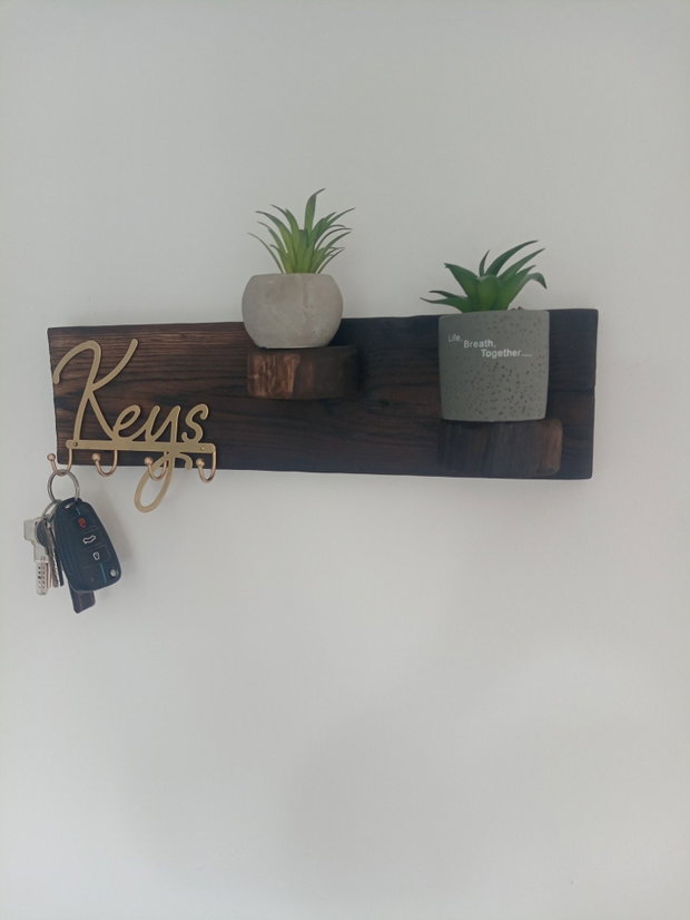 Suport de chei personalizat din lemn ars Handmade | Rustik Light