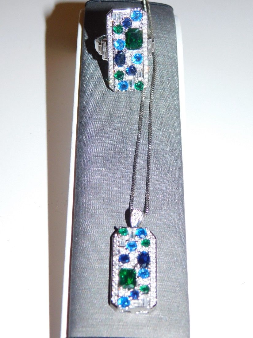 Set nou deosebit, rodiat, inel, pandant si lantisor, cristale bicolore
