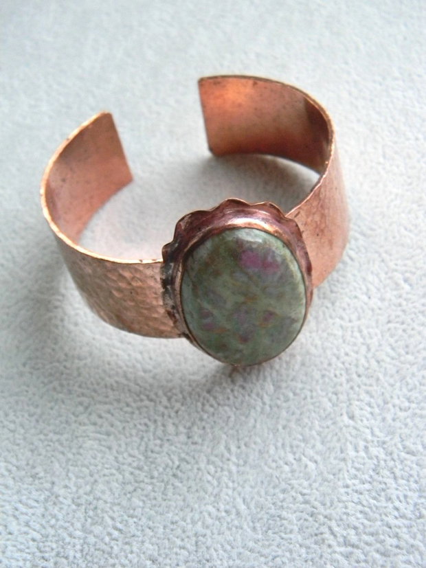 Bratara ruby fuchsit (AV30)