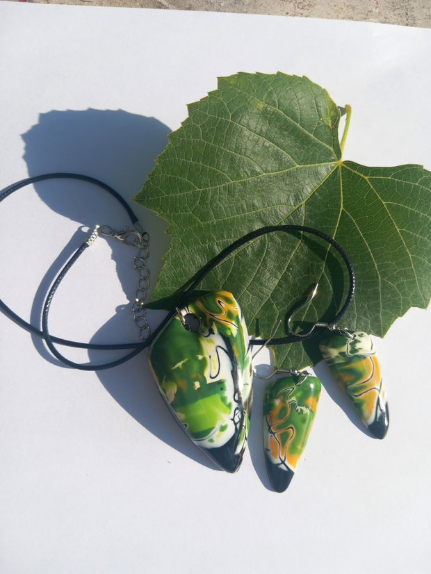Set bijuterii din lut polimeric verde