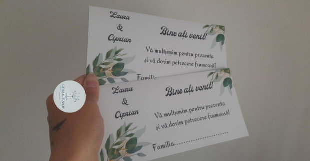 Plic pentru dar personalizat cu numele mirilor și tematica evenimentului