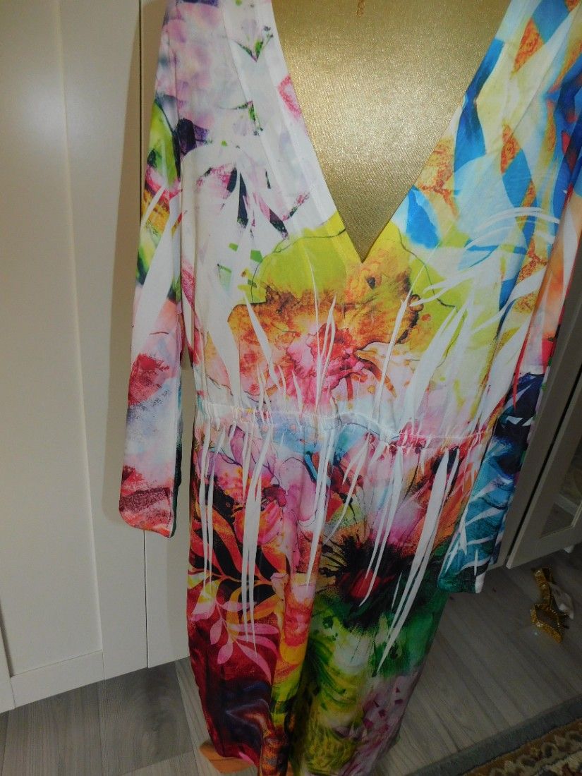 Rochie noua Germania, deosebita, masura 44- 46 - 48