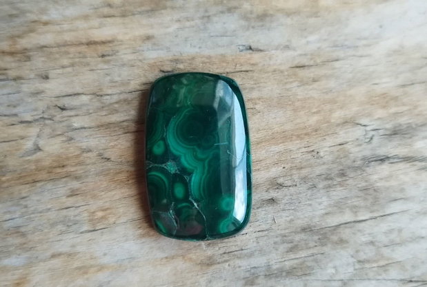 Cabochon malachit, 26x17x5.5 mm