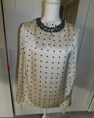Bluza noua  H & M, etichete atasate, masura XXL,  foarte eleganta