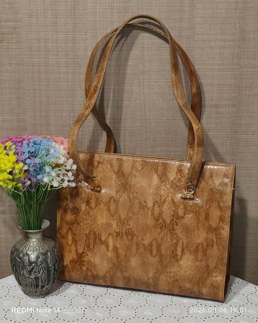 Geanta vintage LB