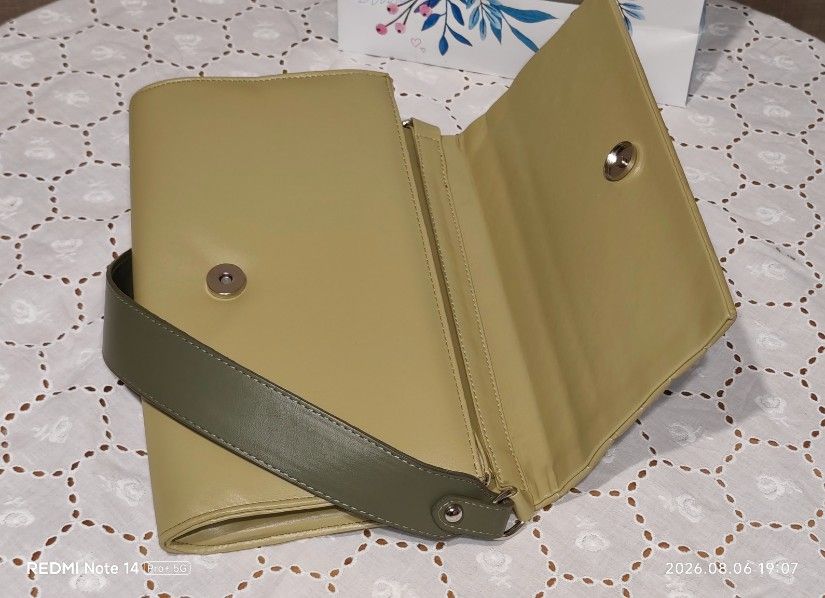 Geanta cod a8