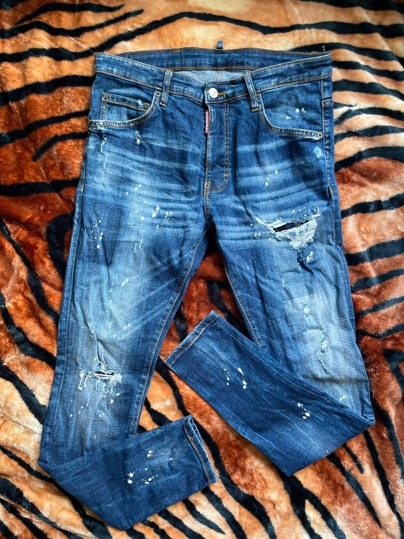 DSQUARED2