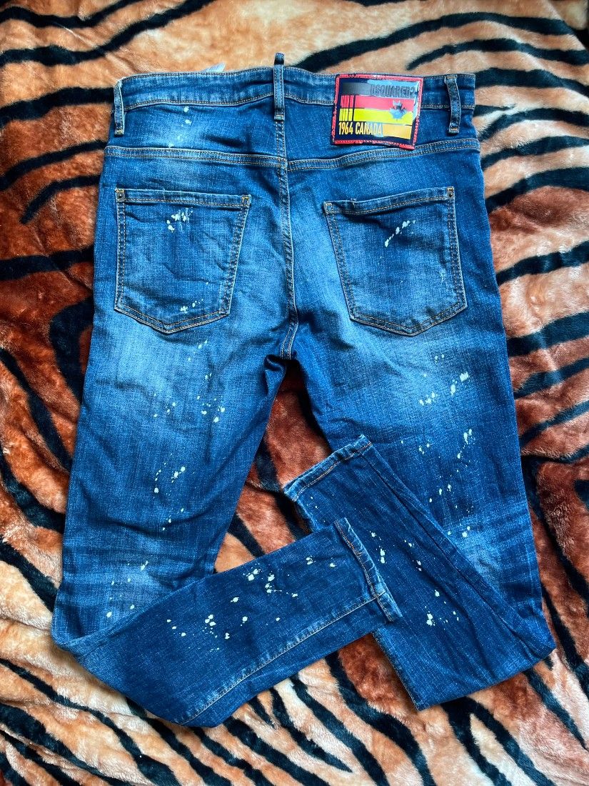 DSQUARED2