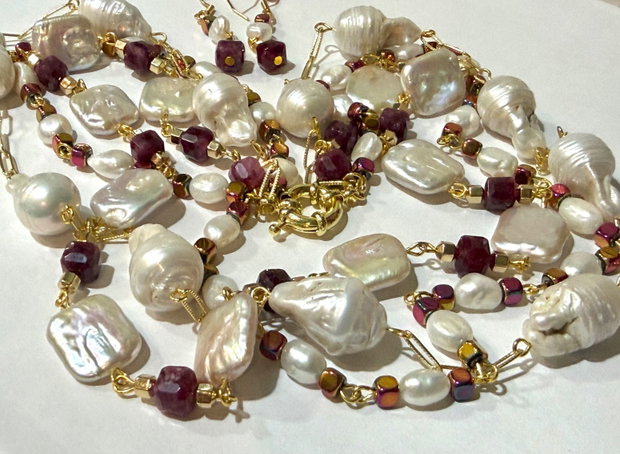 SET~LUXURIOUS BAROQUE~perle baroc,perle cultura,jad,hematit electroplacat,accesorii placate cu aur,inox