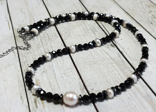 Colier Minimalist chic din Onix negru fațetat, Perle de cultură și Hematit
