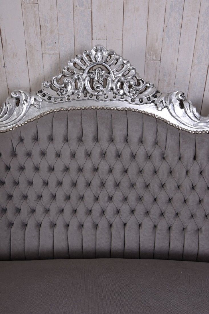 Sofa baroc din lemn masiv argintiu cu tapiterie gri