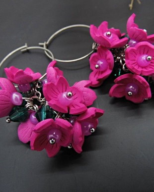Cercei Statement "Fucsia Bloom" Flori Handmade din Foamiran și Cristale Verzi (cod1466)