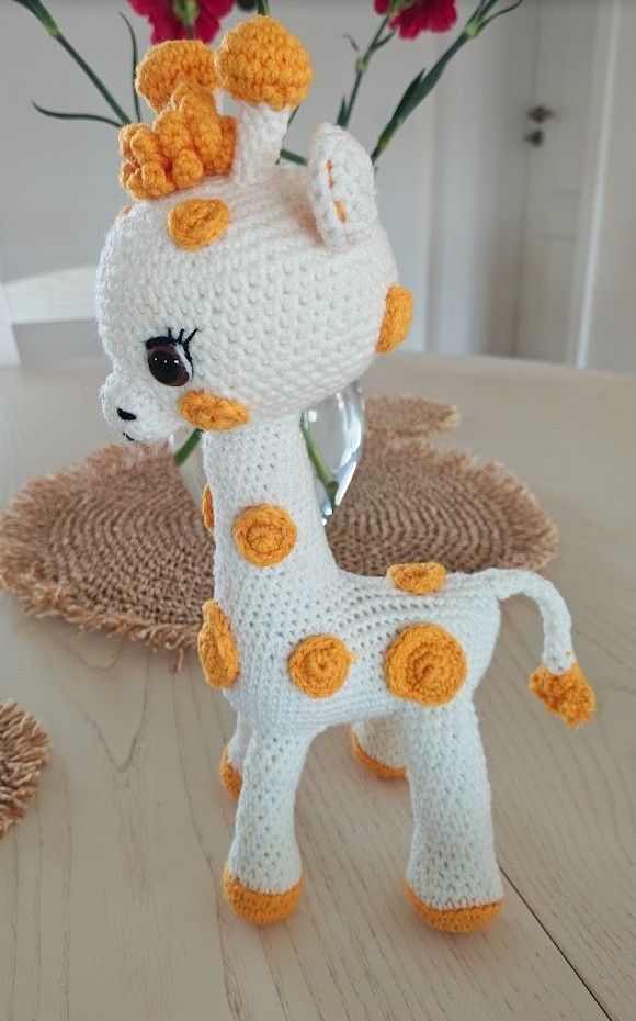 Girafa Sunny by Irina