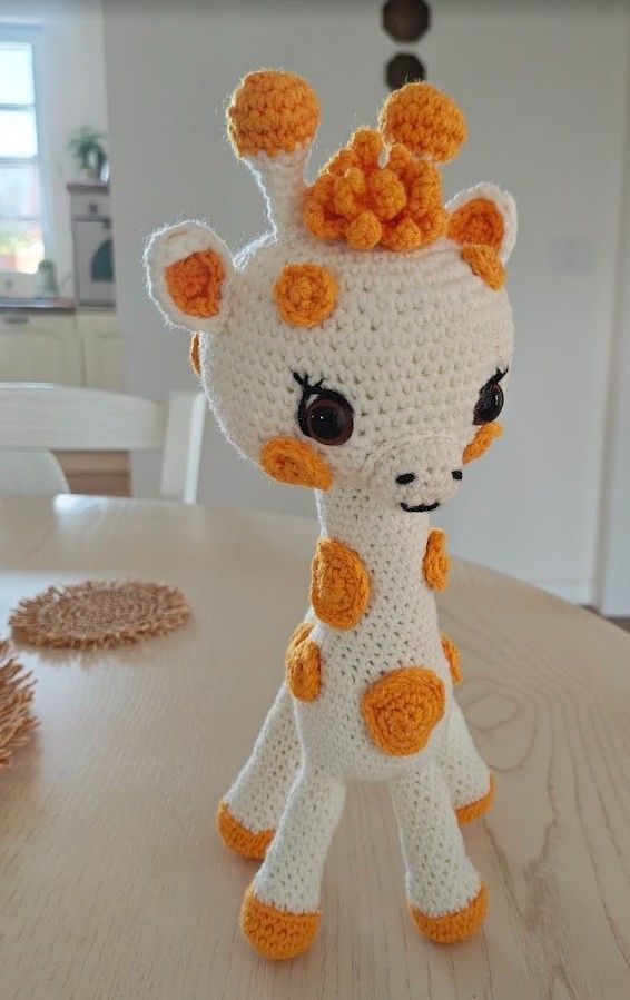 Girafa Sunny by Irina