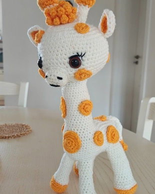 Girafa Sunny by Irina