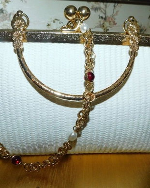 Poseta  noua, eleganta, pentru ocazii,  colier nou Zara , cadou