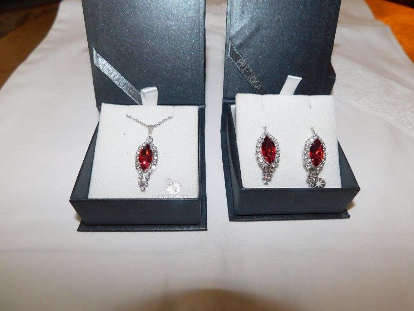 Set nou Preciosa Cehia, cercei si pandant cu lantisor, cristal Bohemia