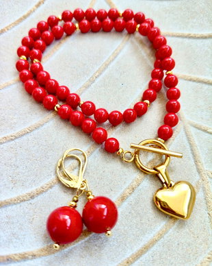 Set Colier și cercei perle de Mallorca rosii & inima aurie