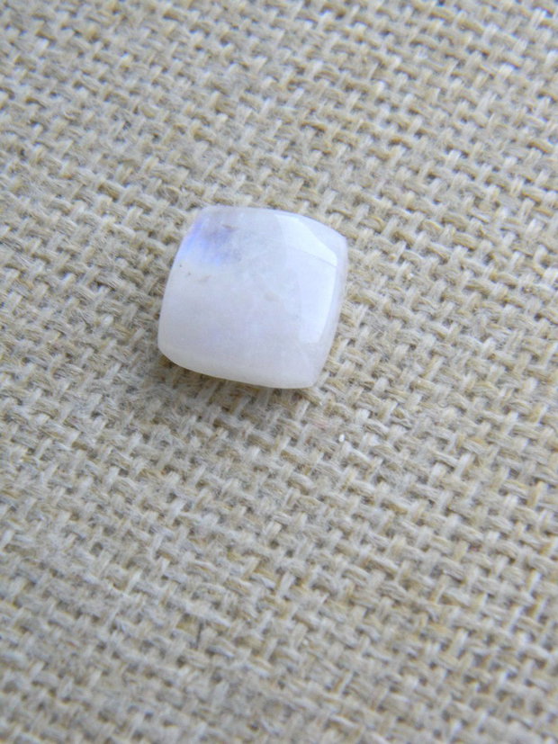Caboson piatra lunii (C39)