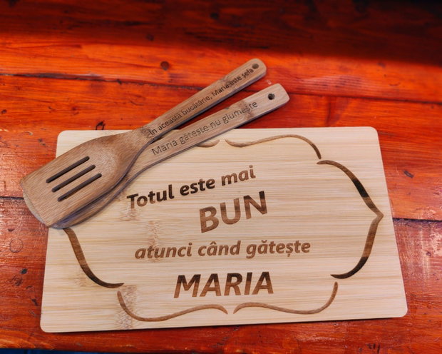 Set personalizat tocator cu 2 ustensile