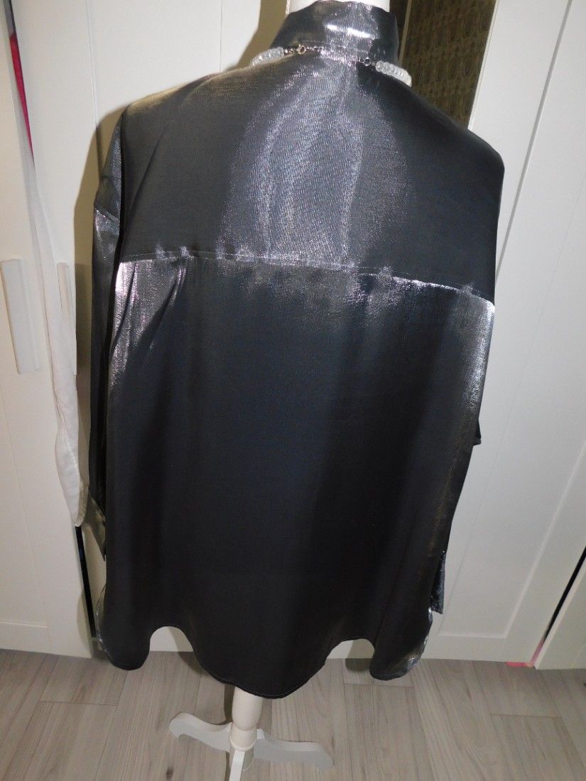 Bluza noua tip camasa H & M , eleganta, versatila, masura XXL