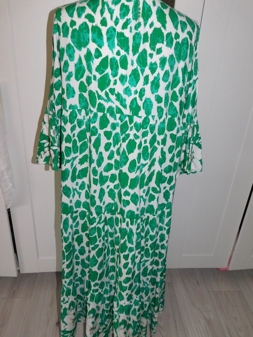Rochie noua, de zi, masura 50 - 52, deosebita, eleganta