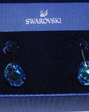 SWAROVSKI, cercei noi,  originali, ambalaj original,  aurora boreala,