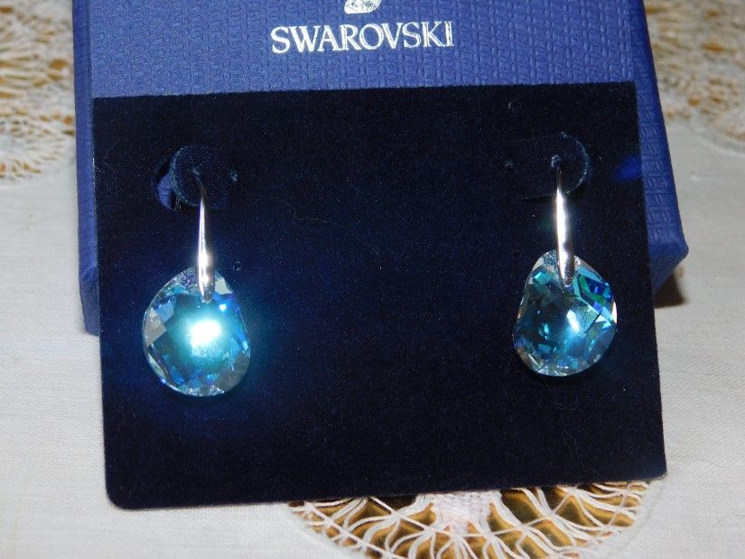 SWAROVSKI, cercei noi, originali, ambalaj original, aurora boreala,