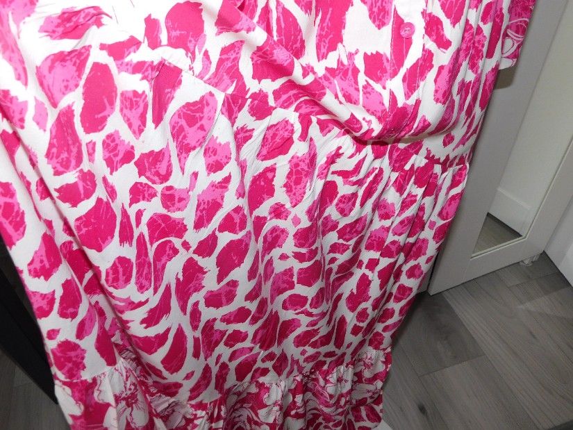 Rochie noua, de zi, deosebita, viscoza masura 50 - 52