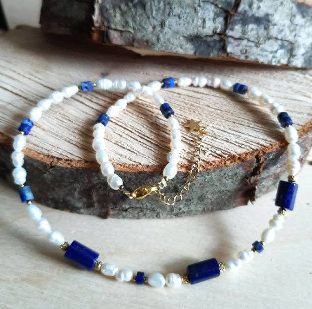 Colier din Perle natuarele de cultură, Lapis lazuli și inox auriu