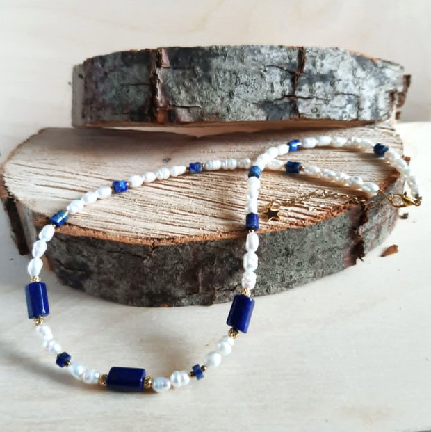 Colier din Perle natuarele de cultură, Lapis lazuli și inox auriu