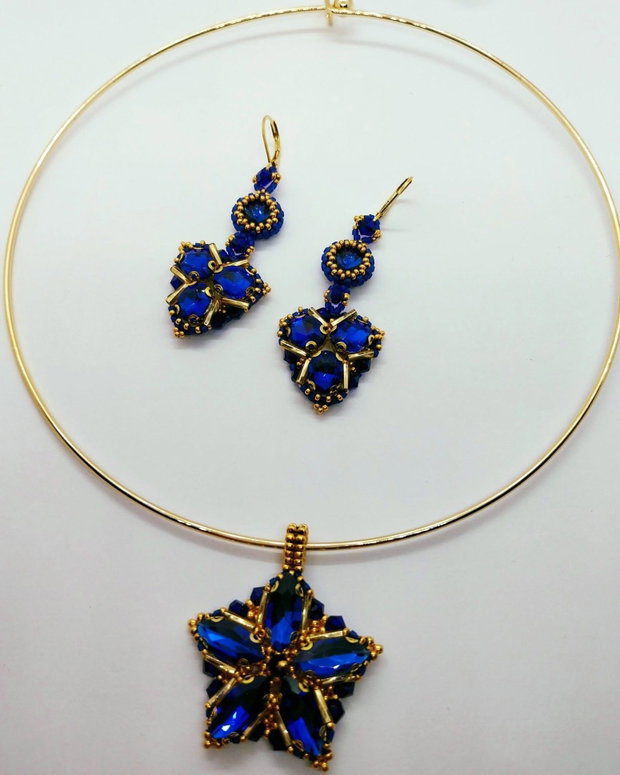 Set cu cristale albastru-cobalt