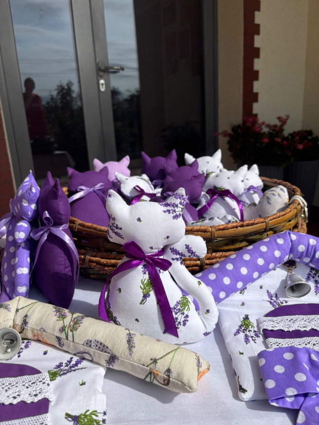 Pisicuță textilă parfumată cu lavandă handmade