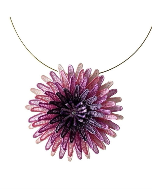 Colier Floare Mov Crizantema 3D